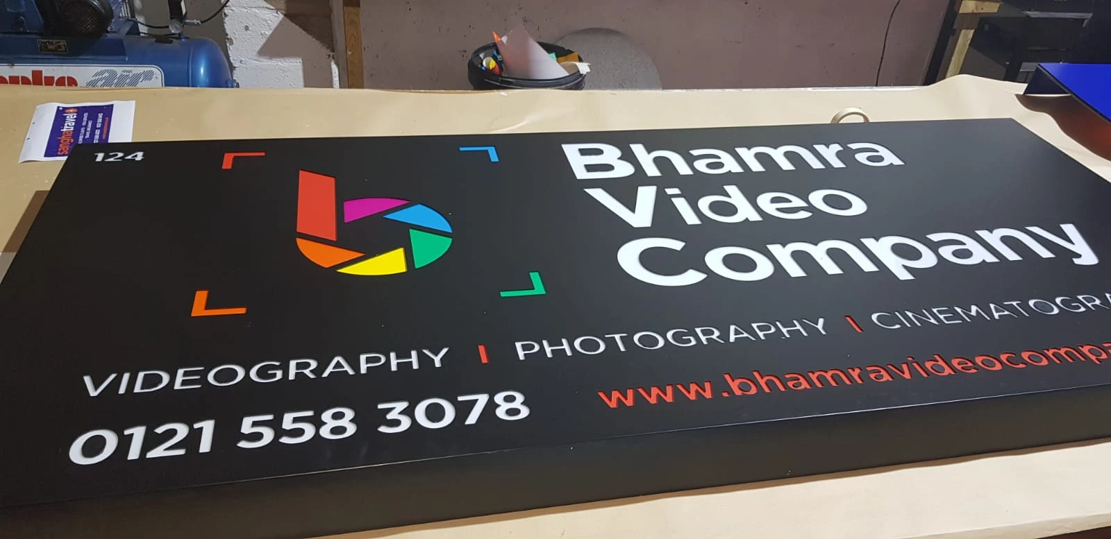 Fret Cut Signs by VegaSign